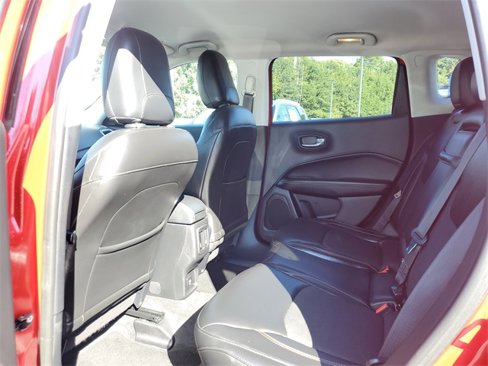 Used 2018 Jeep Compass Latitude image 12