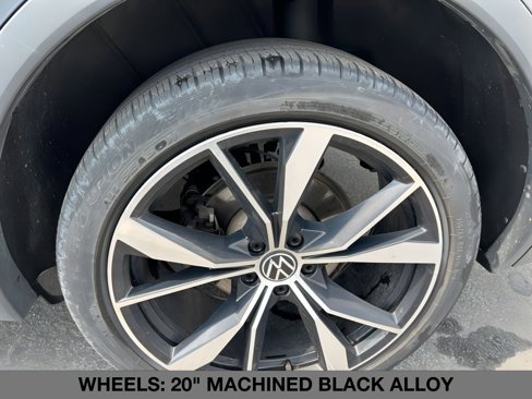 Used 2022 Volkswagen Tiguan SEL R-Line image 9