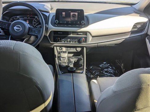 Used 2024 Nissan Rogue SV image 16