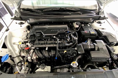 Used 2024 Hyundai Elantra SEL image 30