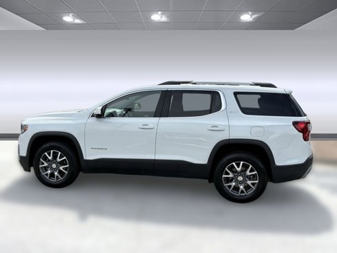 Used 2022 GMC Acadia SLT image 2