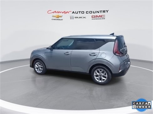 Used 2023 Kia Soul LX w/ LX Technology Package image 6