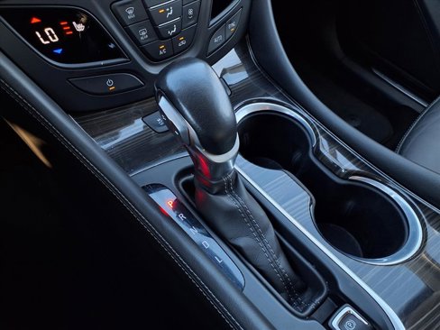Used 2019 Buick Envision Essence image 10