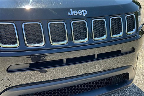 Used 2020 Jeep Compass Latitude image 29