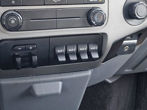 Used 2016 Ford F250 XLT w/ XLT Value Package image 26