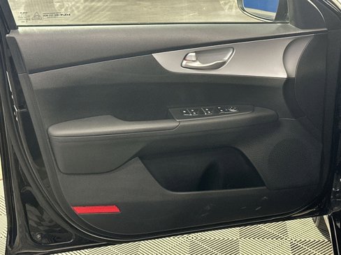 Used 2023 Kia Forte LXS image 15