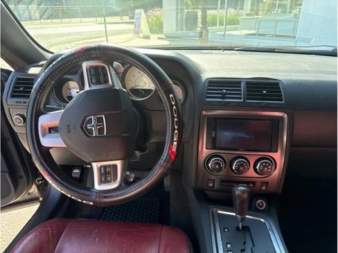 Used 2014 Dodge Challenger SXT image 14