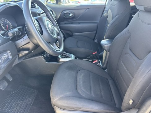 Used 2022 Jeep Renegade Latitude image 17