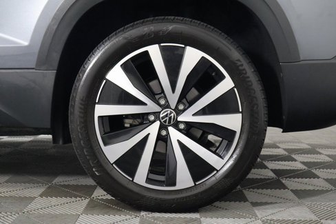 Used 2022 Volkswagen Taos SE image 16
