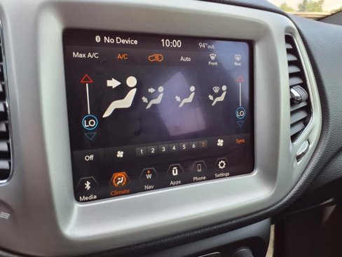 Used 2021 Jeep Compass Latitude w/ Sun and Sound Group image 22