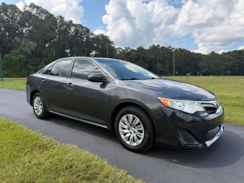 Used 2012 Toyota Camry LE image 4