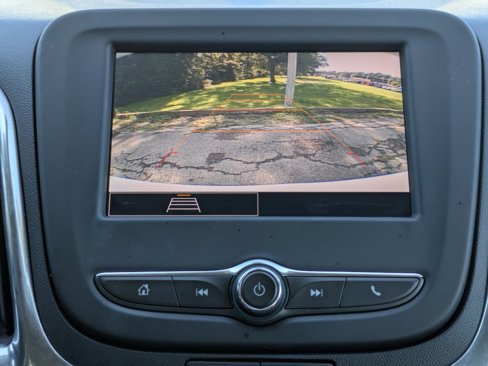 Used 2022 Chevrolet Equinox LS image 20