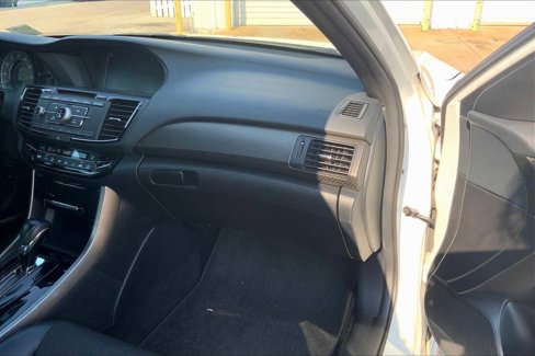 Used 2017 Honda Accord Sport image 18