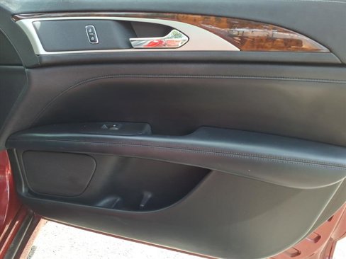 Used 2017 Lincoln MKZ Reserve image 5