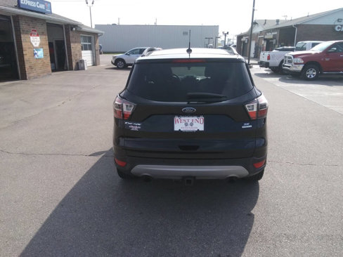 Used 2017 Ford Escape SE w/ Equipment Group 201A image 5