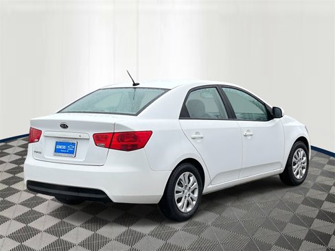 Used 2010 Kia Forte LX w/ Convenience Pkg image 5