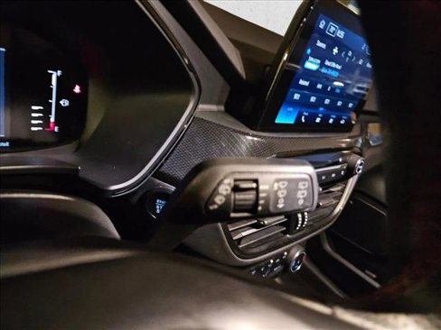 Used 2023 Ford Escape ST-Line image 16