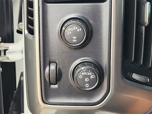 Used 2018 Chevrolet Silverado 1500 LT w/ All Star Edition image 21