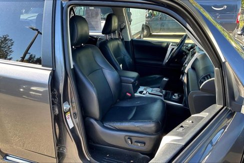 Used 2013 Toyota 4Runner SR5 image 7