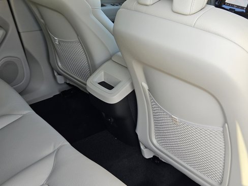 New 2025 Volvo XC60 B5 Plus w/ Protection Package Premier image 37
