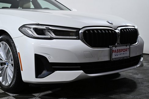 Used 2021 BMW 530i xDrive w/ Convenience Package image 5