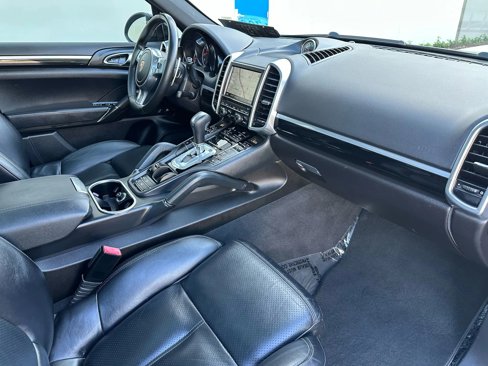 Used 2014 Porsche Cayenne image 15