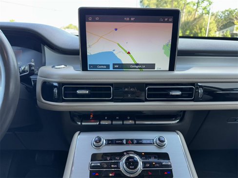 Used 2021 Lincoln Aviator 2WD image 22