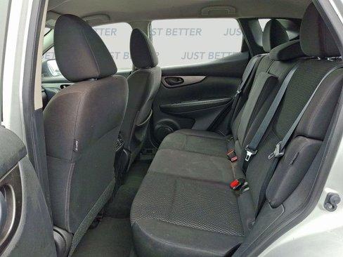 Used 2022 Nissan Rogue Sport S image 8