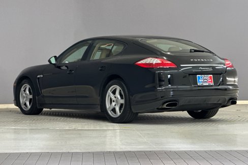 Used 2011 Porsche Panamera 4 image 3
