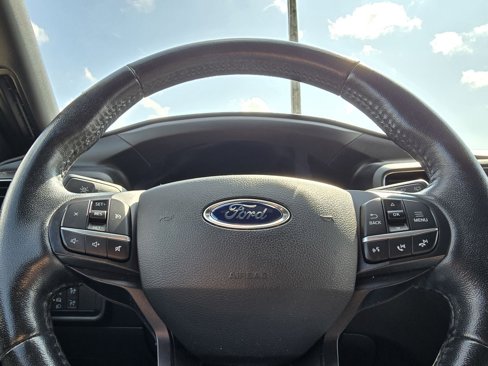 Used 2020 Ford Explorer XLT w/ Equipment Group 202A image 23