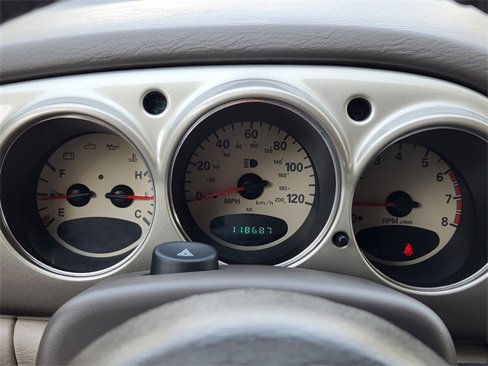 Used 2004 Chrysler PT Cruiser Limited w/ Chrome Accents Group image 18