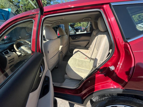 Used 2014 Nissan Rogue S image 7