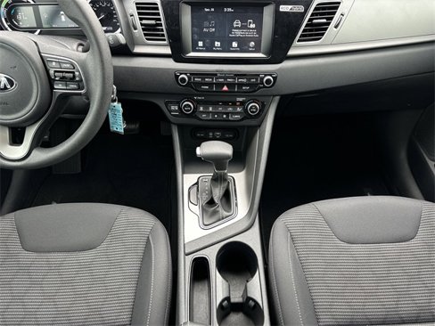 Used 2017 Kia Niro FE image 13