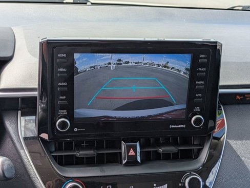 Used 2022 Toyota Corolla LE image 21