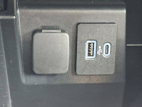 Used 2023 Ford Explorer XLT w/ Equipment Group 202A image 29