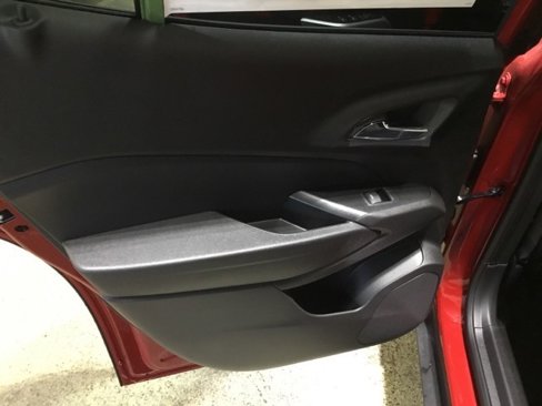 New 2026 Chevrolet Trax LS w/ LS Convenience Package image 38