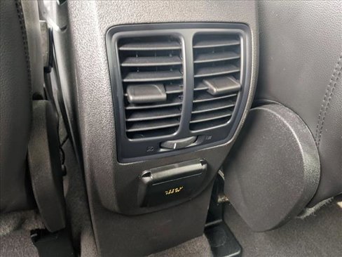 Used 2019 Ford Escape Titanium image 21