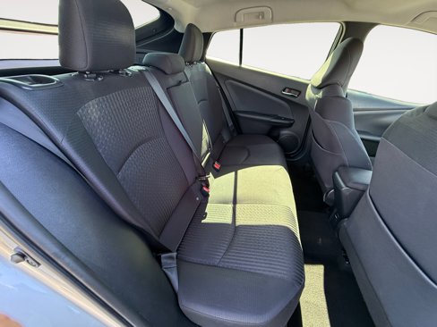 Used 2018 Toyota Prius Four image 18