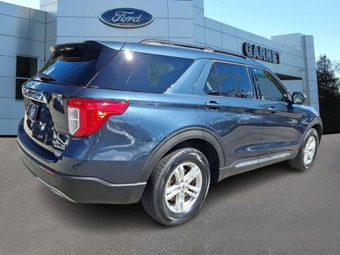 Certified 2022 Ford Explorer XLT w/ Equipment Group 202A image 6
