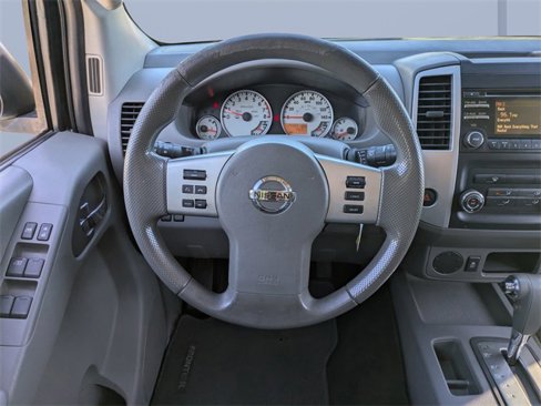 Used 2014 Nissan Frontier Desert Runner image 14