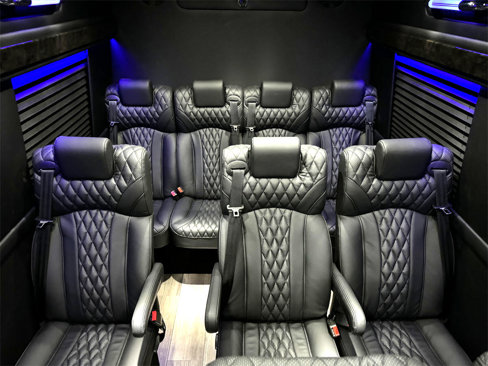 Used 2024 Mercedes-Benz Sprinter 3500 image 32