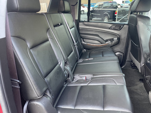 Used 2016 Chevrolet Suburban LT image 36