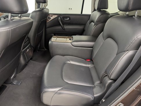 Used 2017 INFINITI QX80 4WD w/ Driver Assistance Package image 15