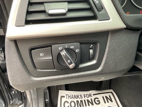 Used 2016 BMW 320i Sedan image 39