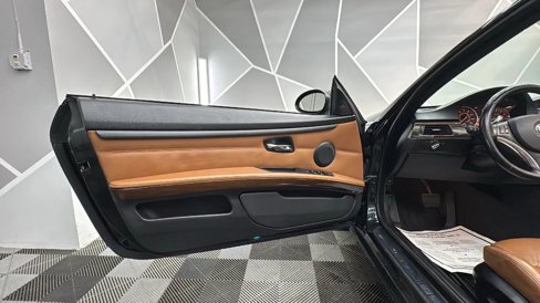 Used 2009 BMW 328i Convertible image 31