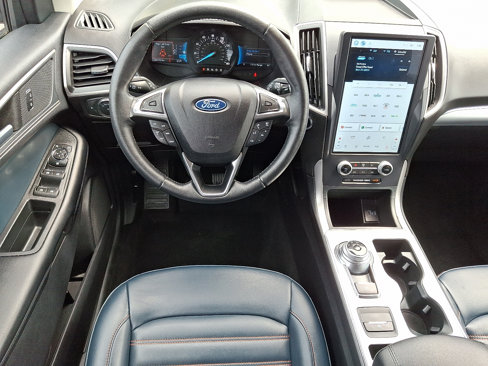 Used 2022 Ford Edge SEL w/ Sport Appearance Package image 12