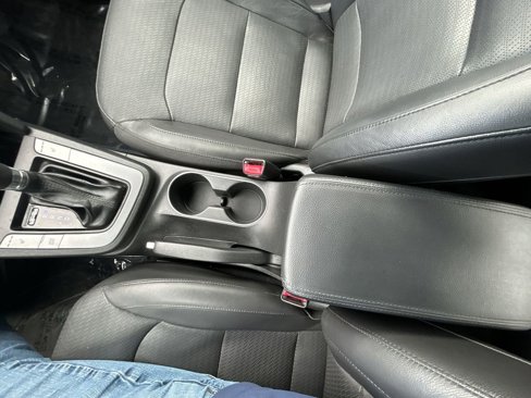 Used 2017 Hyundai Elantra Limited w/ Limited Ultimate Package 05 image 21