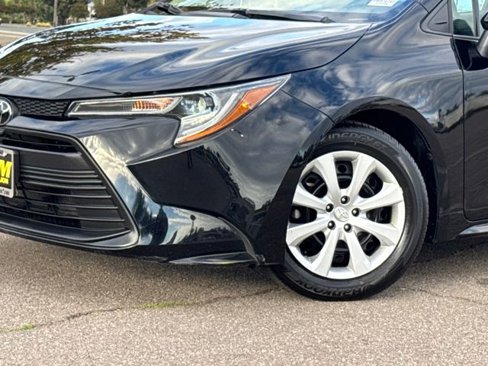 Used 2024 Toyota Corolla LE image 3