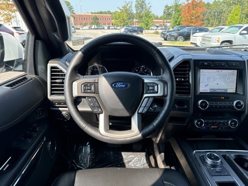 Used 2021 Ford Expedition XLT image 21