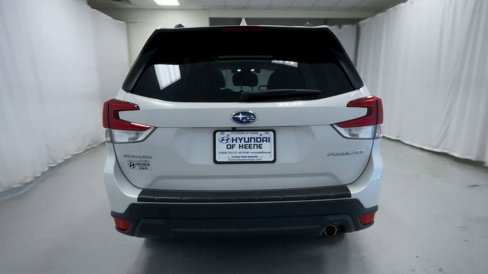 Used 2020 Subaru Forester Limited image 7